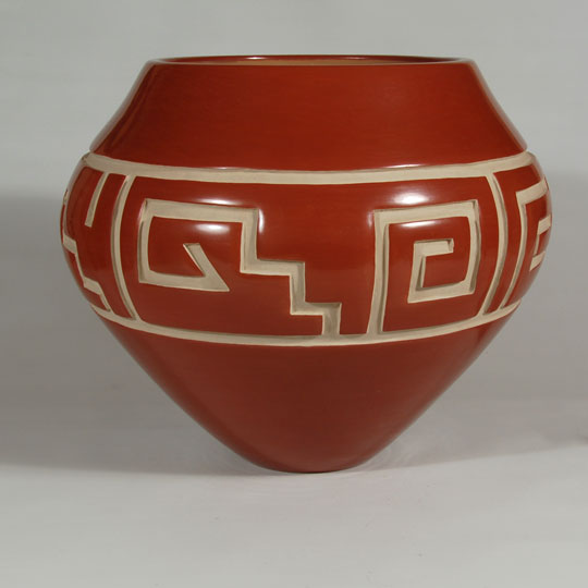 LuAnn Tafoya Pottery - C3766C